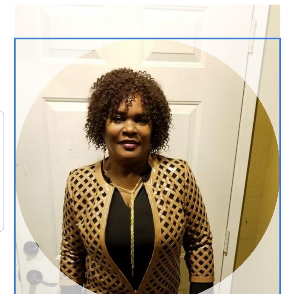 Meet your Posher, Cynthia